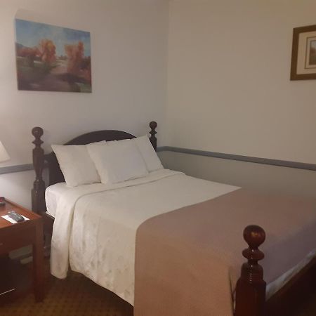 The Charles Inn Bangor Extérieur photo
