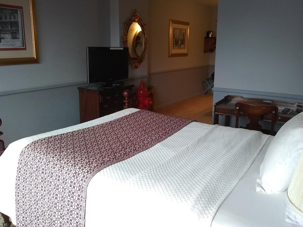 The Charles Inn Bangor Extérieur photo