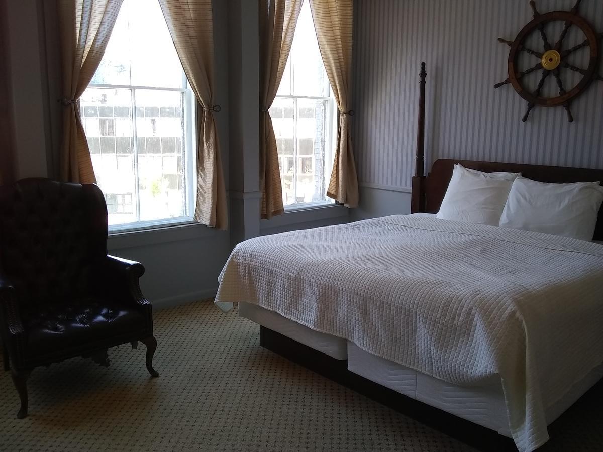 The Charles Inn Bangor Extérieur photo