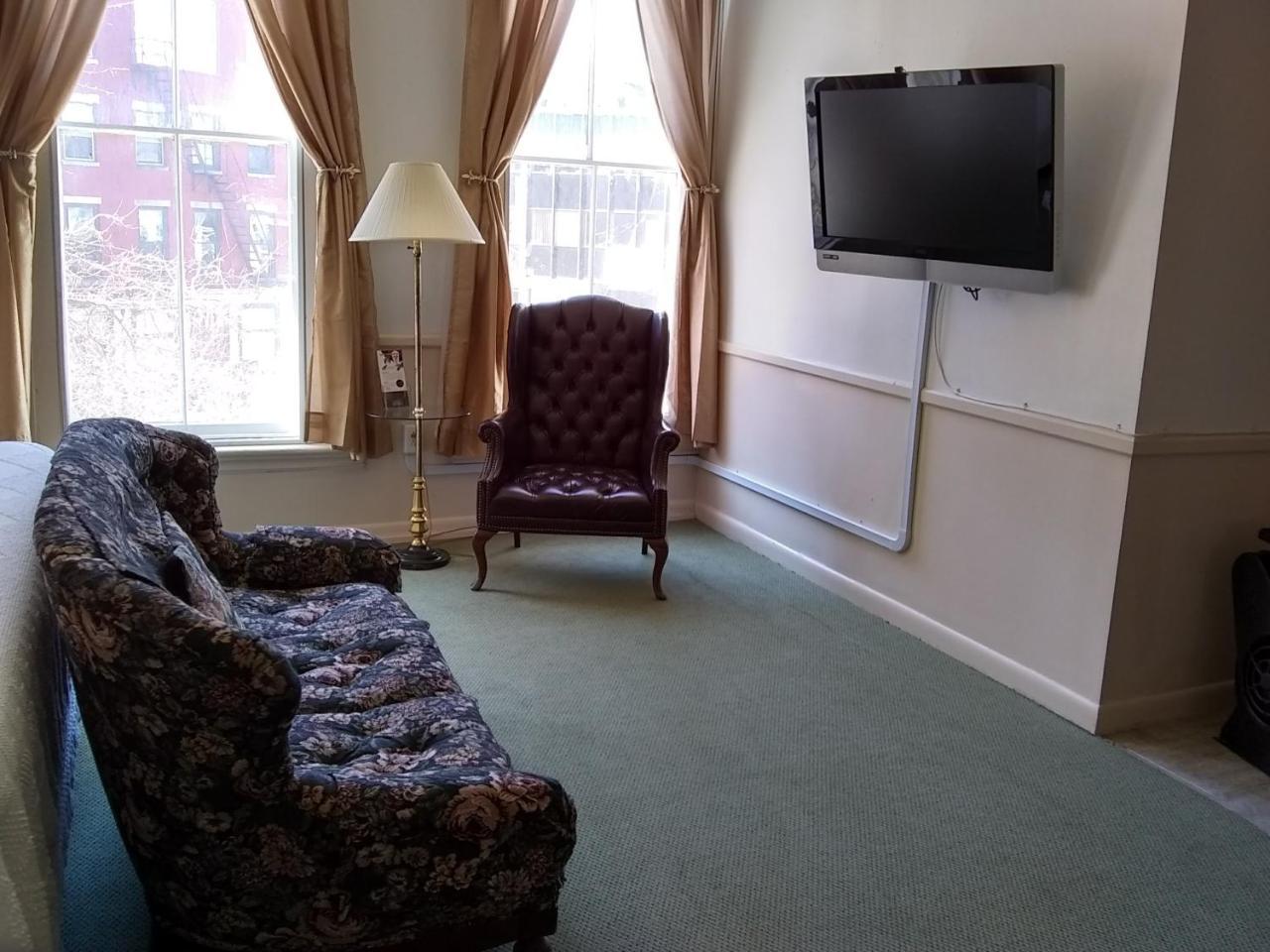 The Charles Inn Bangor Extérieur photo