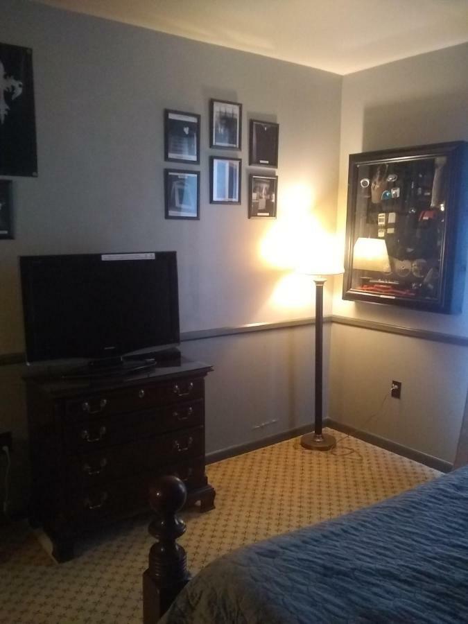 The Charles Inn Bangor Extérieur photo