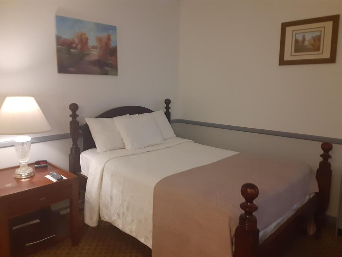 The Charles Inn Bangor Extérieur photo