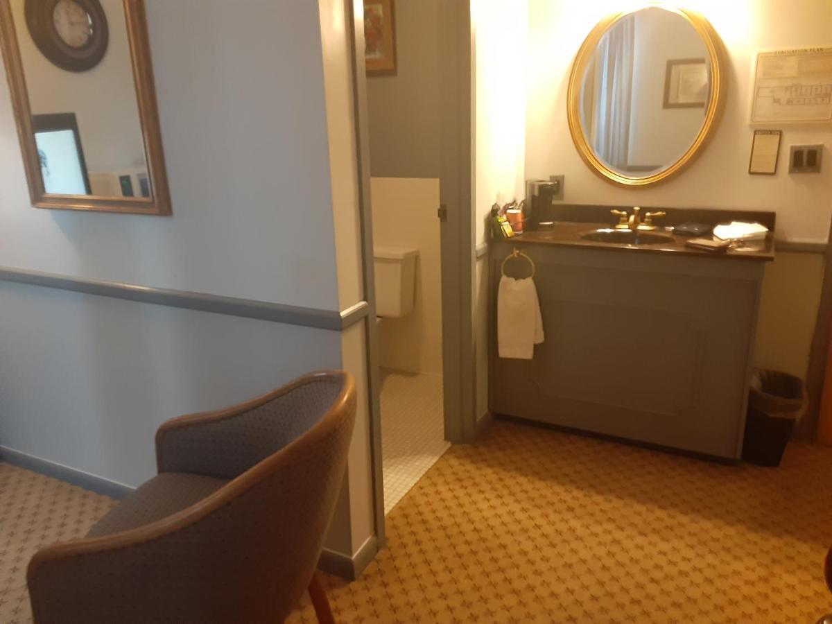 The Charles Inn Bangor Extérieur photo